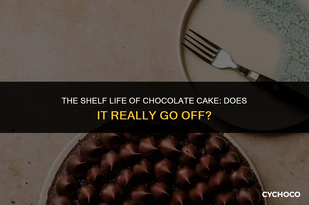 does chocolate cake go off