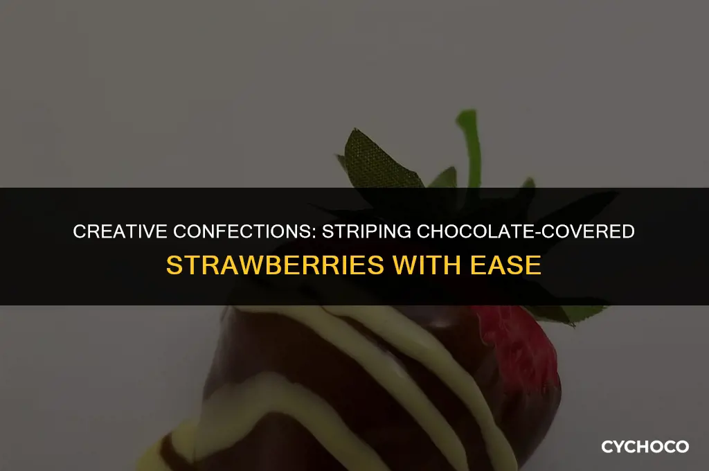 how to put stripes on chocolate covered strawberries