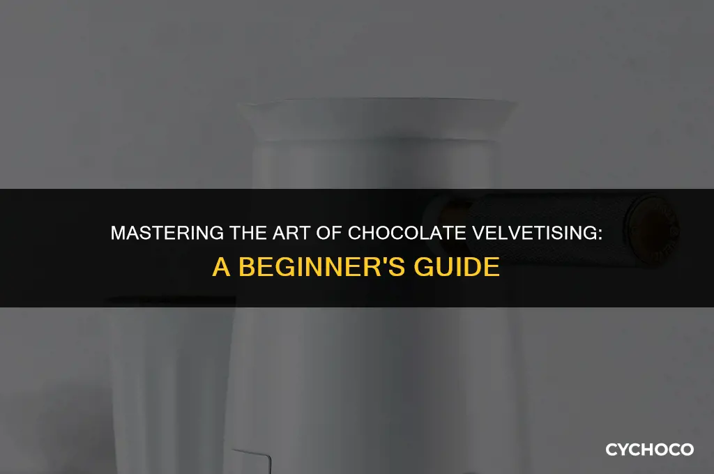 how to use a chocolate velvetiser